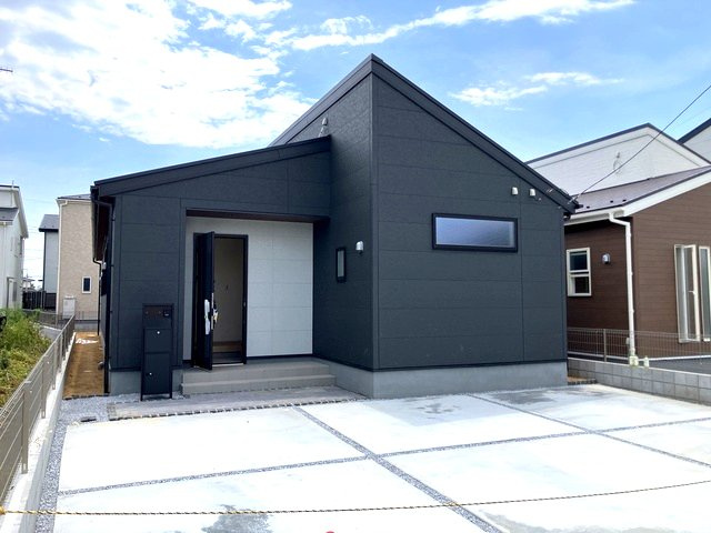 深谷市稲荷町北　新築住宅　平屋建て3号棟の外観