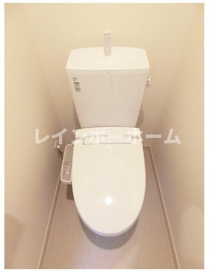 リブリ・マランドみのり台　仲介手数料（賃料の1.10ヵ月）の50％OFF対象物件！のトイレ|温水洗浄便座です