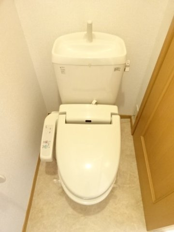 【トイレ】 | メルシープラザⅣ | ゆったりとした空間のトイレです