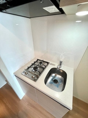 【キッチン】 | 新品家具付きマンション蒲田10(KaGood東京) | お料理しやすいキッチンです