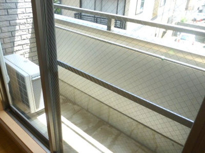 【バルコニー】 | ヴァンヴェール | 外からの目が気にならないバルコニーで洗濯物が干せます