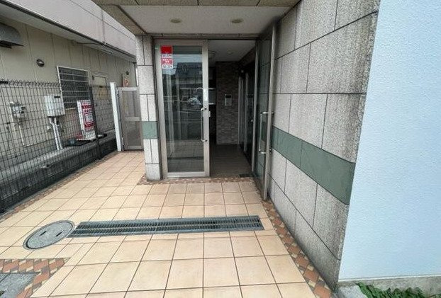 【エントランス】