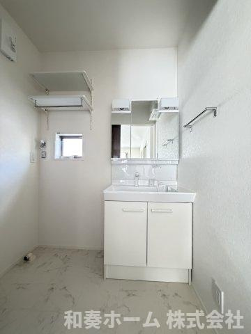 徳島市上吉野建売③　オール電化住宅の洗面所