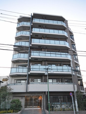 【外観】 | ラティエラ中野 | 鉄筋コンクリート造のがっちりとした建物。