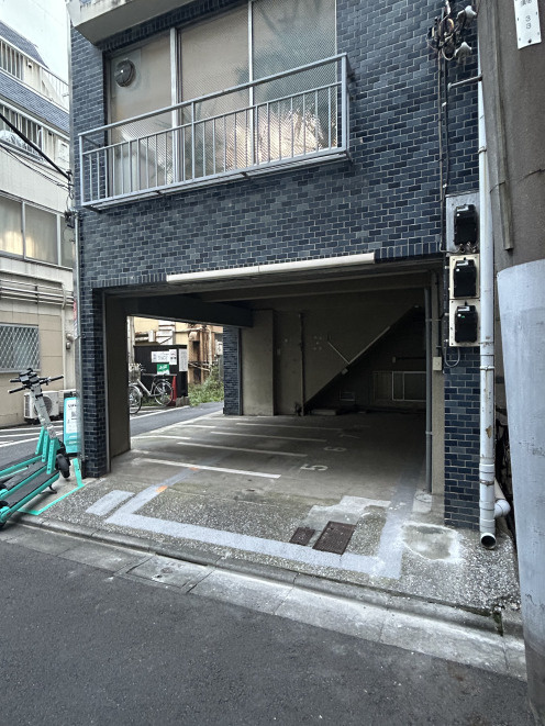 神田美土代町川崎ビルの外観|きれいな外観です
