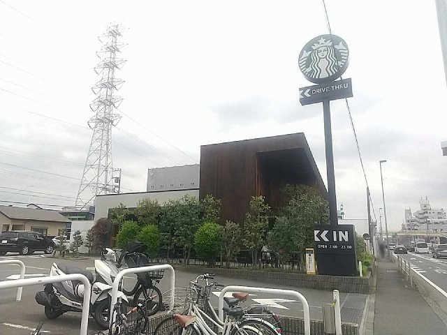 レオパレスアベニューⅡの周辺