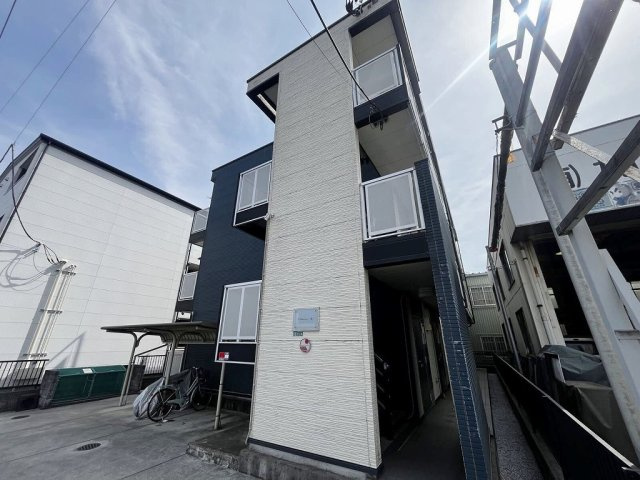 レオパレスアベニューⅡの外観|外観もきれいです