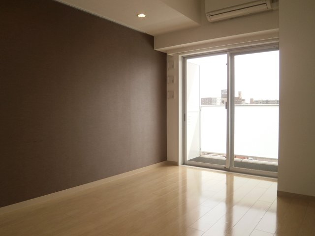 フュージョナル本所アーリアの洋室|ゆったりした洋室です