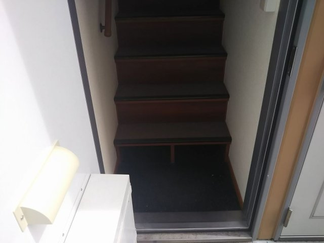 レオパレスリベインの玄関|玄関です