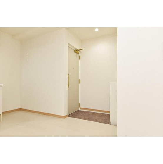 【玄関】 | パインコート豊町 | 物件の画像6