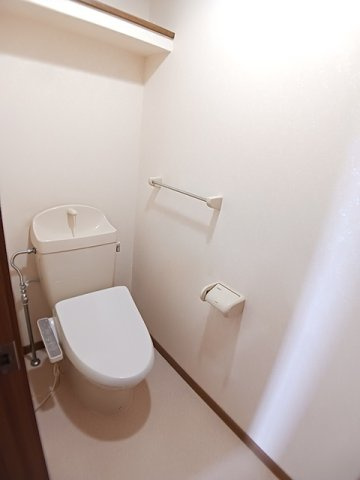 オーブリーＳのトイレ|ゆったりとした空間のトイレです