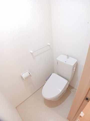 セントラル　ビオーラＡのトイレ|コンパクトで使いやすいトイレです