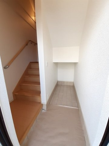 ウージーの玄関|明るい玄関です