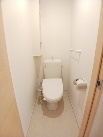 ヴィラ・クレールのトイレ|落ち着いたトイレです