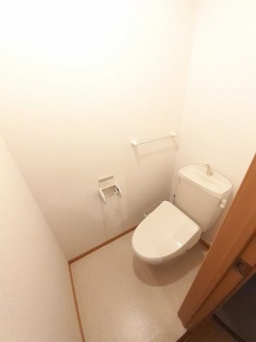 エテルノ・ネイブルのトイレ|清潔感のあるトイレです