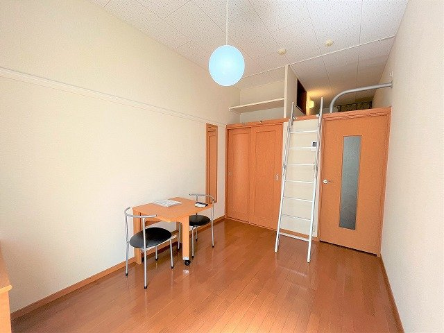 レオパレス芳山荘Ⅱの寝室|寝室です