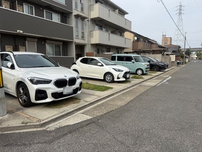 絆の駐車場