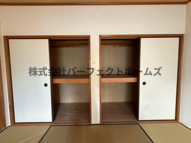 カルチェ山之手の収納|こまごまとしたものを収納できそうですね