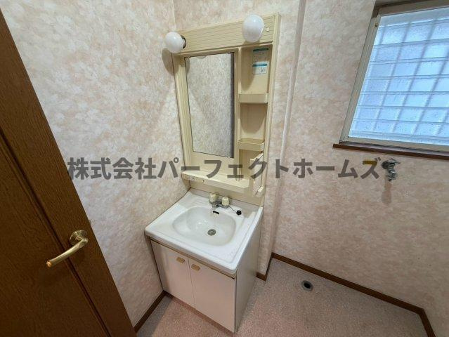 カルチェ山之手の独立洗面台|独立洗面台あり、毎朝おしゃれに忙しい女性の方におすすめです