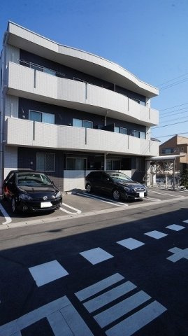 アヴェンタドールの駐車場|駐車場です