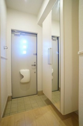 セリシール古ヶ崎の玄関|ゆったりとした玄関です