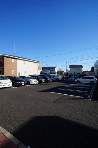 オークヒルズⅢの駐車場|駐車スペースもあります