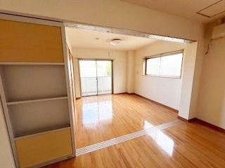 【寝室】 | グリーンビル