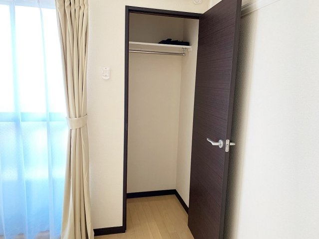 レオネクストウエストの内装|内装は落ち着いています
