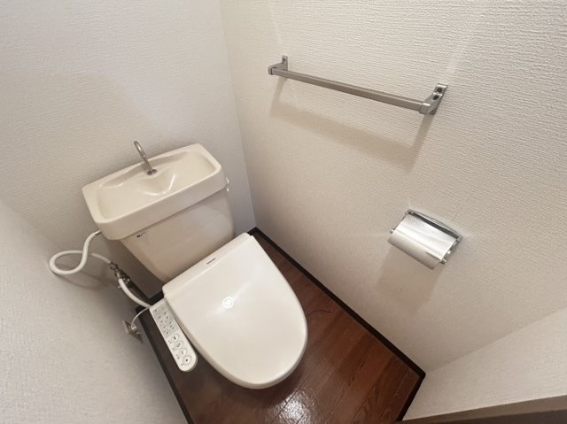 名古屋市天白区元八事４丁目の賃貸マンションのトイレ|清潔感のあるトイレです
