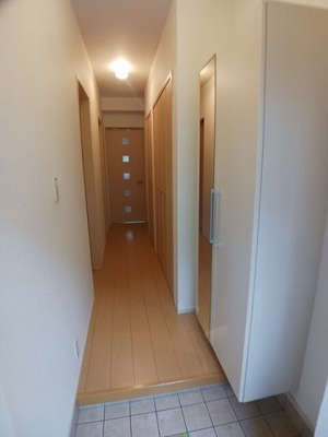 【玄関】 | シュッド | 玄関です