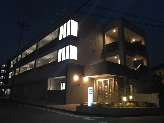 レスポワールの外観|外観写真（夜）