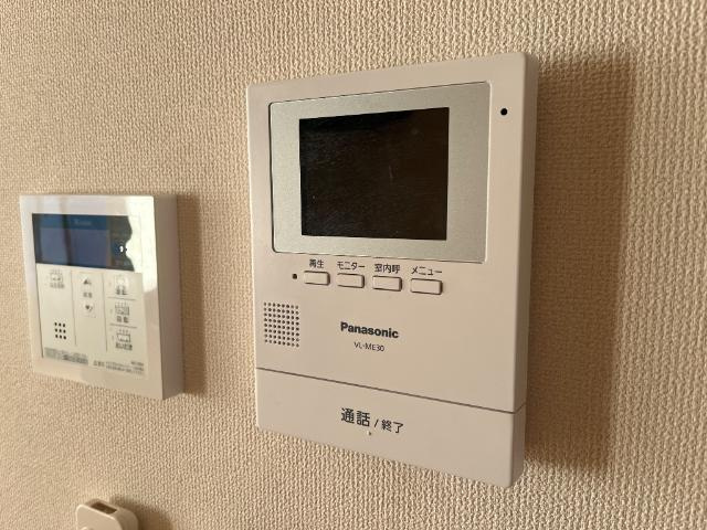 イーロ　グレッソの内装|カメラ付インターホン