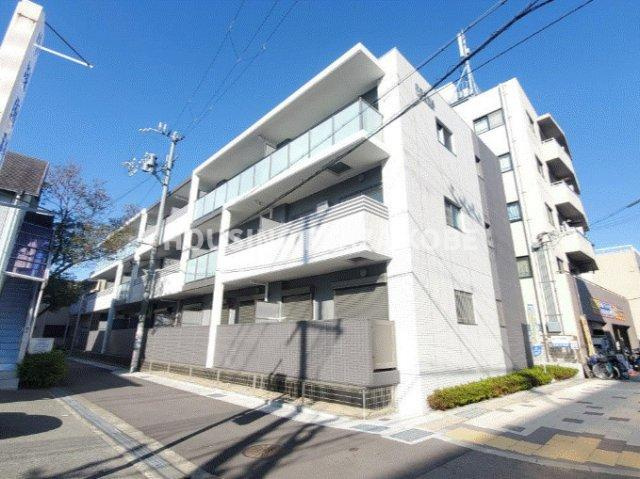 アウルムグランデの外観