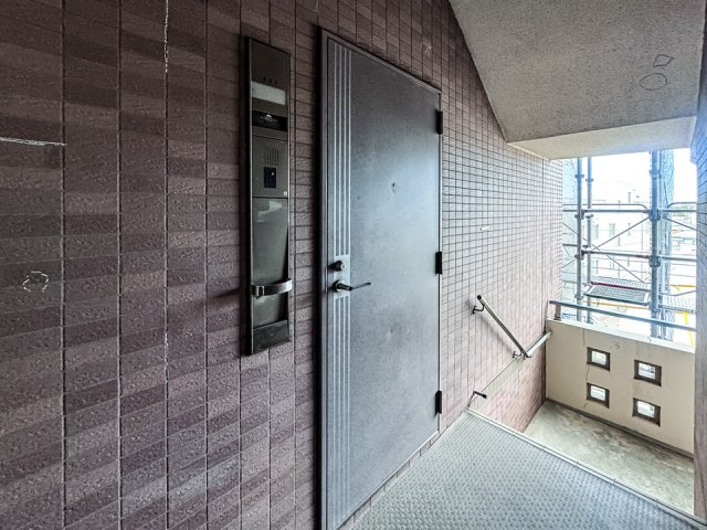 メルヴェーユ調布の玄関|シンプルで使いやすい玄関です