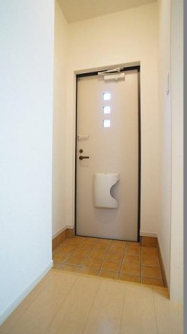 ルナ・パルクの玄関|落ち着いた玄関です