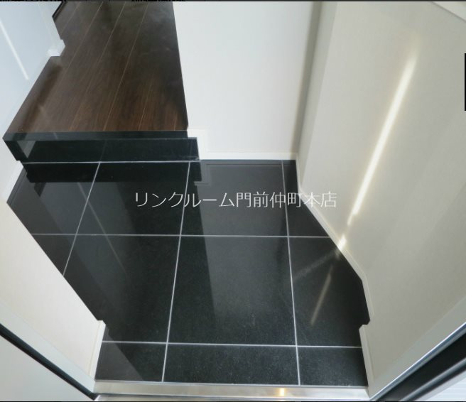 AXAS木場アジールコートの玄関