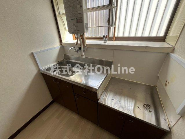 下小阪5丁目2階建貸家のキッチン