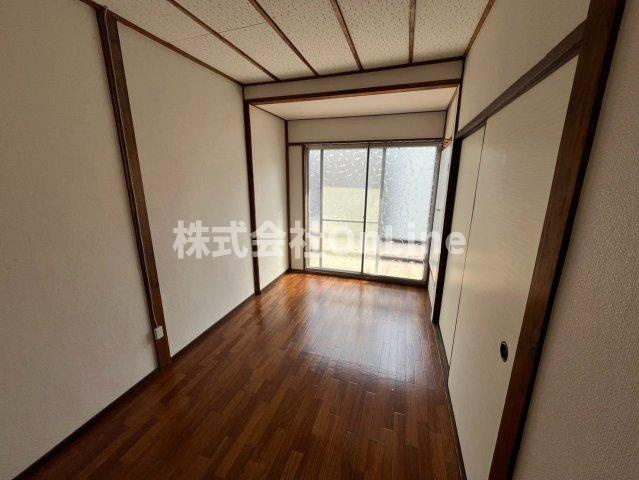 下小阪5丁目2階建貸家の洋室