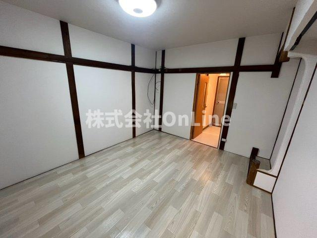 下小阪5丁目2階建貸家の洋室
