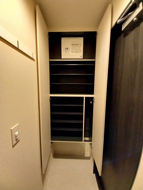 プランドール西巣鴨の玄関