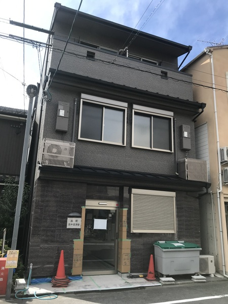 アークリード本町三十三間堂の外観