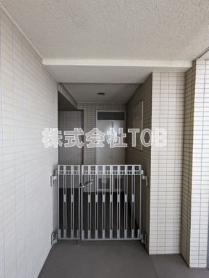 【その他】 | コスモ下高井戸ステーションアベニュー | 玄関ポーチ※別号室参考写真※