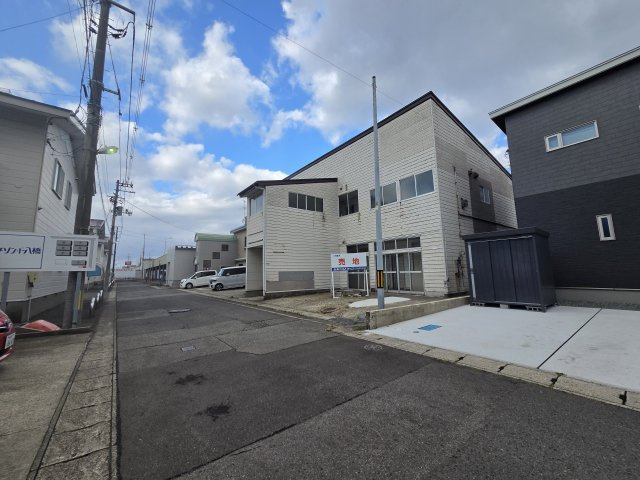 秋田市八橋鯲沼町　売地