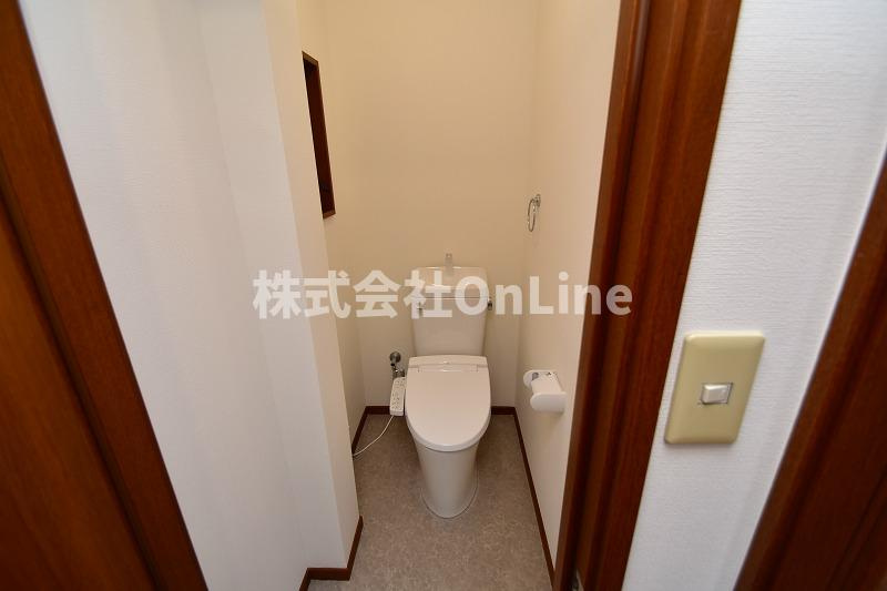 寺前町2丁目貸家のトイレ