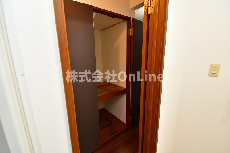 寺前町2丁目貸家の収納