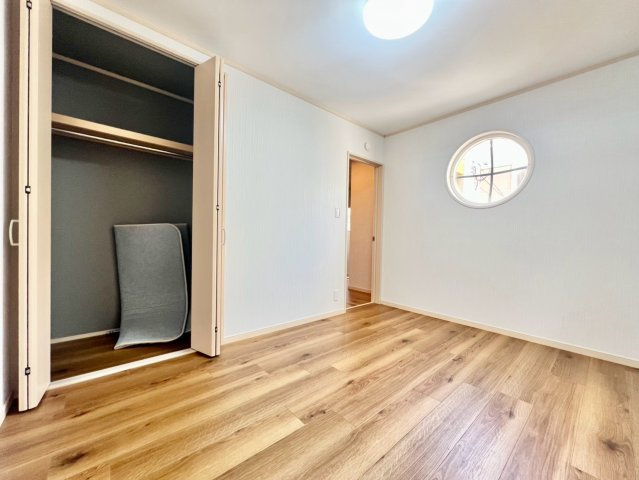 住道矢田３丁目　中古一戸建の洋室
