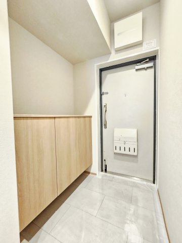 伊丹東宝ハイツの玄関