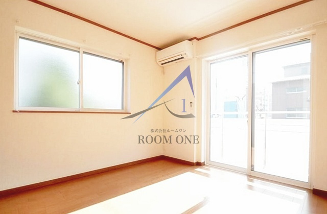 ユタカハイツの居間・リビング|洋室のお部屋です。