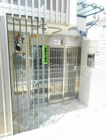 【エントランス】