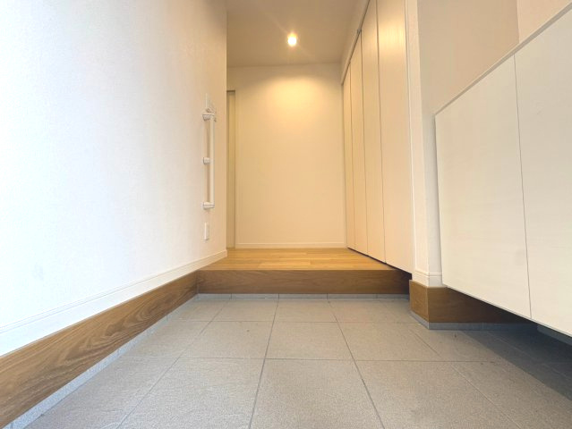 亀岡市千代川町小林植田の玄関|余裕のある玄関
シューズクローゼットがございます。